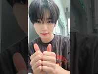 Thumbnail for the ZEROBASEONE - 오늘은 🍒 (not 🍑) link, provided by host site