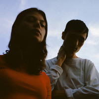 Image of Kllo linking to their artist page due to link from them being at the top of the main table on this page