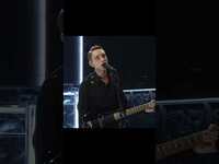 Thumbnail for the The XX - On Hold performed on Saturday Night Live (2016) link, provided by host site