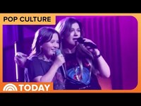 Thumbnail for the Kelly Clarkson - Performs With Daughter River Rose in Las Vegas link, provided by host site