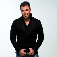 Image of Antonis Remos linking to their artist page due to link from them being at the top of the main table on this page