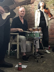 Thumbnail for the Jon Langford - private backyard, New York City link, provided by host site