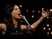 Thumbnail for the Grace Cummings - Ramona (Live on KEXP) link, provided by host site