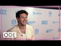 Thumbnail for the Niall Horan - Reacts To Harry Styles Message link, provided by host site