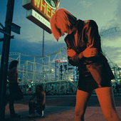Thumbnail for the Sunflower Bean - Roll The Dice link, provided by host site