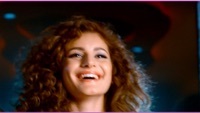 Image of Atiye linking to their artist page due to link from them being at the top of the main table on this page