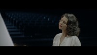 Image of Khatia Buniatishvili linking to their artist page due to link from them being at the top of the main table on this page