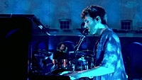 Thumbnail for the Duncan Laurence - Someone Else link, provided by host site