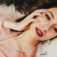 Image of Brooke Alexx linking to their artist page due to link from them being at the top of the main table on this page