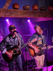 Thumbnail for the The Mallett Brothers Band - Strange Brew Pub link, provided by host site