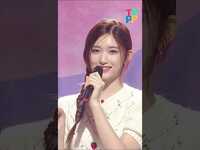 Thumbnail for the IU - Strawberry moon 무대 커버 1분 미리보기 | TVPP | MBC 방송 link, provided by host site