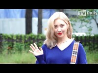 Thumbnail for the Sunmi - [TD영상] 선미(SUNMI) '눈빛에 사르르 녹겠어' link, provided by host site