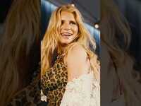 Thumbnail for the Jessica Simpson - Takin’ things back to my reunion with the stage! Watch BTS footage from #Austin on YT! #LuckReunion link, provided by host site