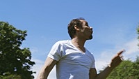 Image of Instupendo linking to their artist page due to link from them being at the top of the main table on this page