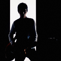 Image of Johnny Marr linking to their artist page due to link from them being at the top of the main table on this page