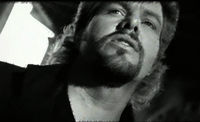 Image of Toby Keith linking to their artist page due to link from them being at the top of the main table on this page