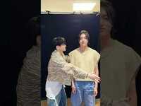 Thumbnail for the TREASURE - 😽₊˚🦋 #TREASURE #트레저 #YOSHI #요시 #HARUTO #하루토 #shorts link, provided by host site