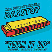 Thumbnail for the Mark Picchiotti - Turn It Up link, provided by host site