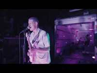 Thumbnail for the Omar Apollo - Ugotme (live performance) link, provided by host site