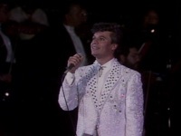 Thumbnail for the Juan Gabriel - Ya Lo Se Que Tú Te Vas (En vivo) link, provided by host site