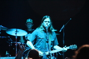 Thumbnail for the Lukas Nelson & Promise of the Real - Ziggy's link, provided by host site